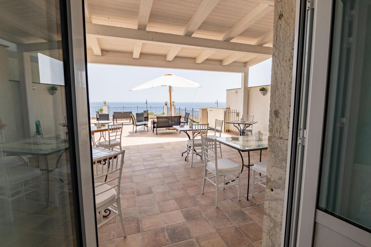 B&B Ottocento Sul Mare Nizza di Sicilia Bagian luar foto